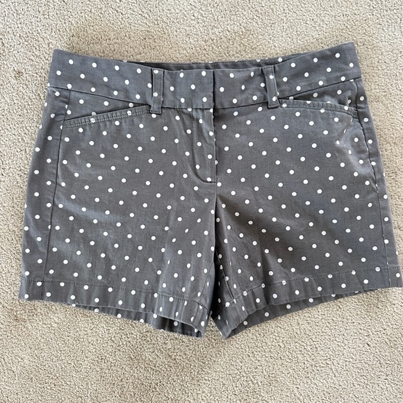Ann Taylor Signature shorts - Picture 1 of 4